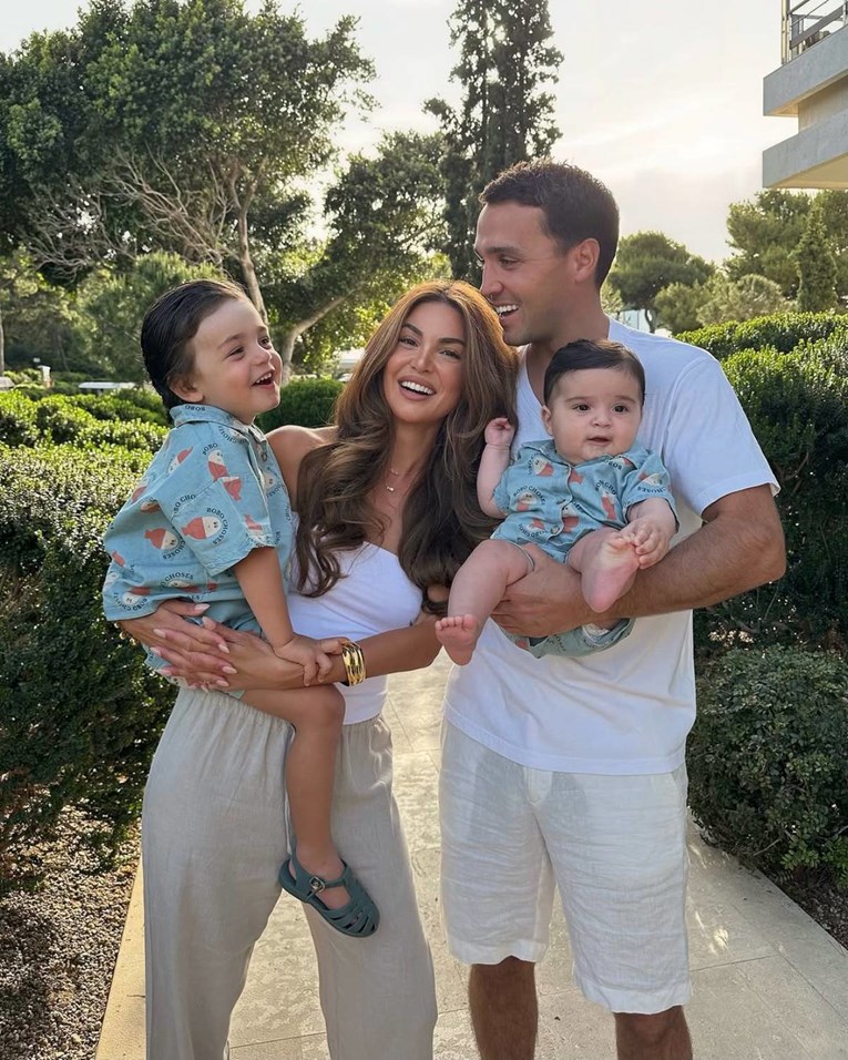 Kad vidite što roditelji najčešće guglaju, shvatit ćete da niste sami u brigama