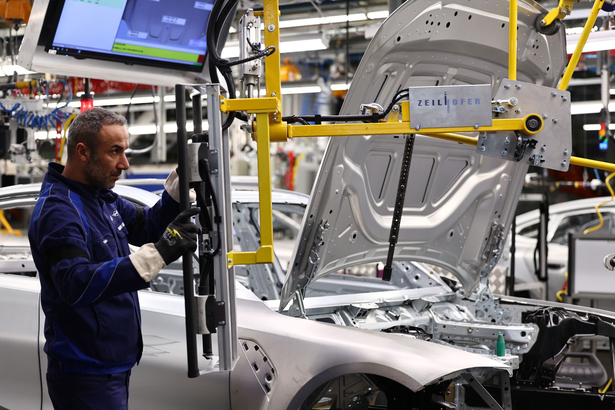 BMW radnicima nudi i više od 650.000 eura da odu