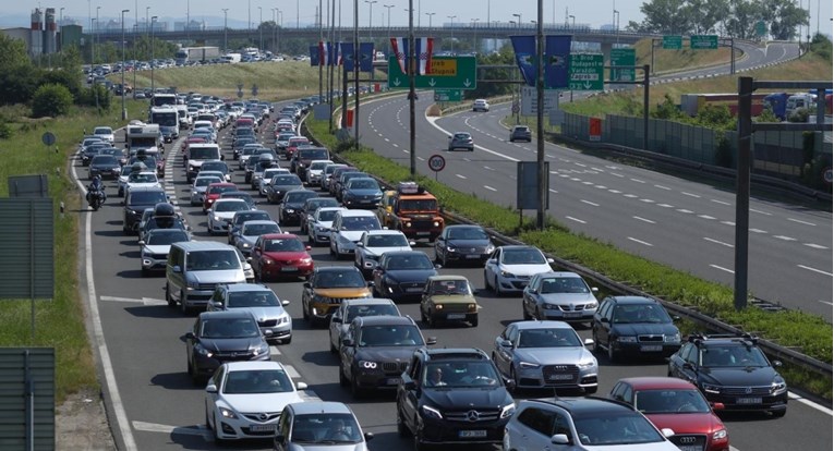 HAC: Ovaj vikend na autocestama bilo 29% više auta nego isti vikend prošle godine