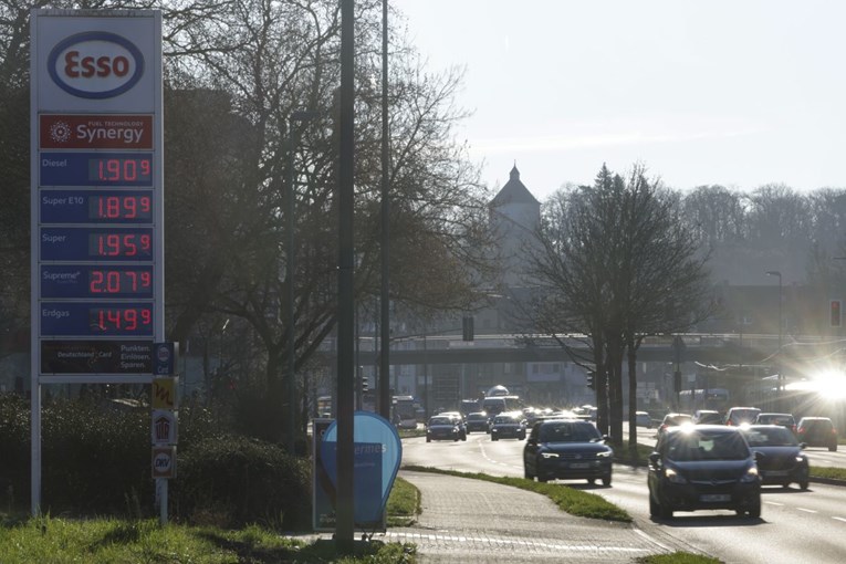 Rekordne cijene goriva u Njemačkoj, unatoč mjerama