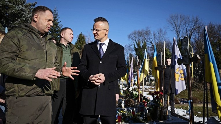 Mađarska i Ukrajina žele sastanak. Spore se zbog pitanja mađarskih manjina