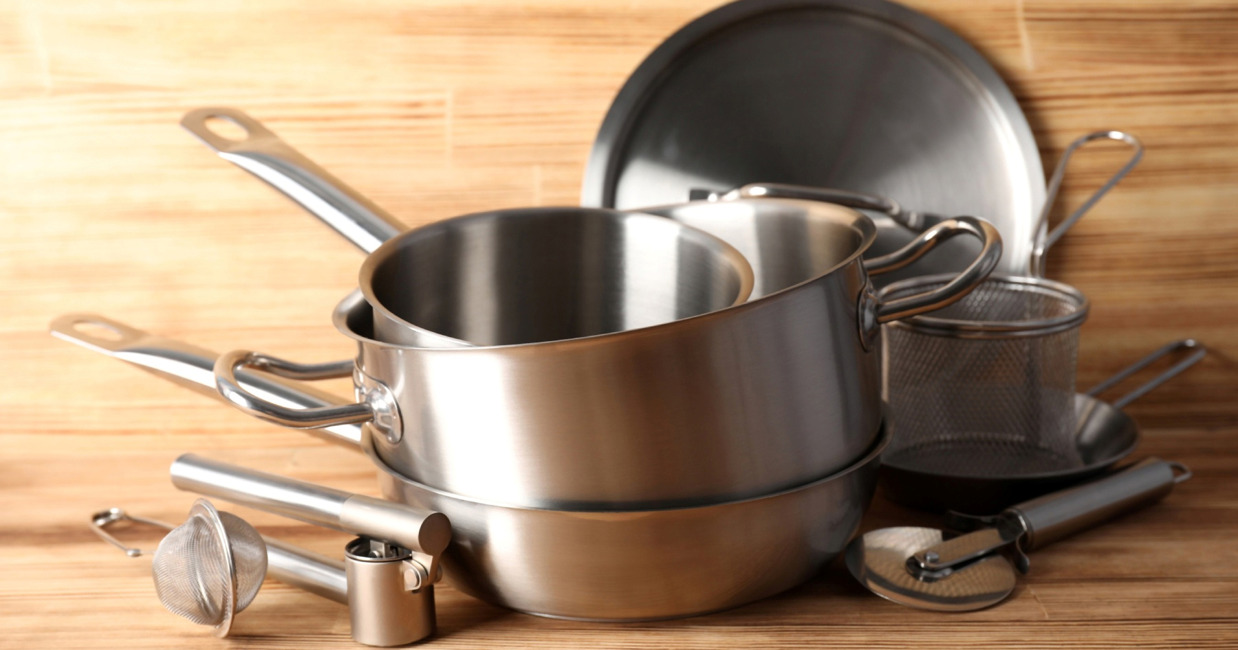 Je li vaše posuđe opasno? Znakovi da ga trebate zamijeniti novim