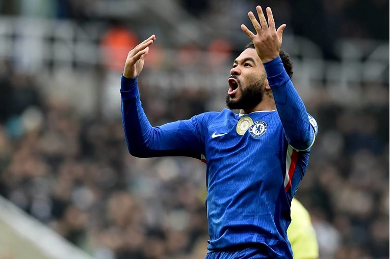 Chelsea gubio 2:0 na poluvremenu pa se spasio od poraza protiv Newcastlea