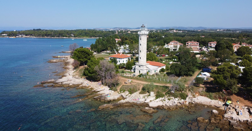 Na najzapadnijoj točki Hrvatske postoji svjetionik koji skriva tužnu ljubavnu priču