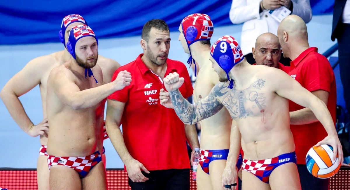 Hrvatsku poraz od Crne Gore dovodi u probleme, s pobjedom je na korak do medalje