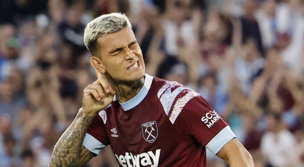 West Ham srušio gradske rivale. Majstorski lob Scamacce