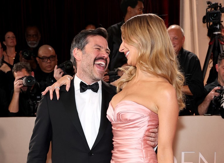 Nikki Glaser: Ne smeta mi što se moj dečko seksa s drugim ženama