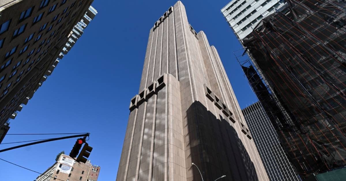 Misterij zgrade bez prozora u New Yorku: Čemu služi?