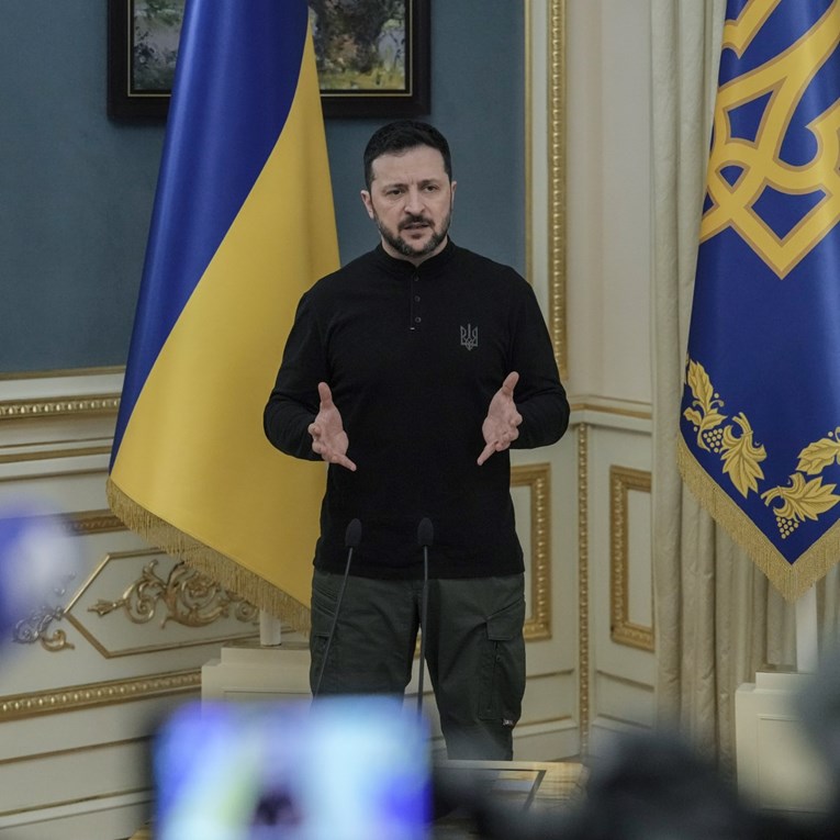 Zelenski tvrdi da SAD i Rusija vode privatne razgovore o potpunom prekidu vatre