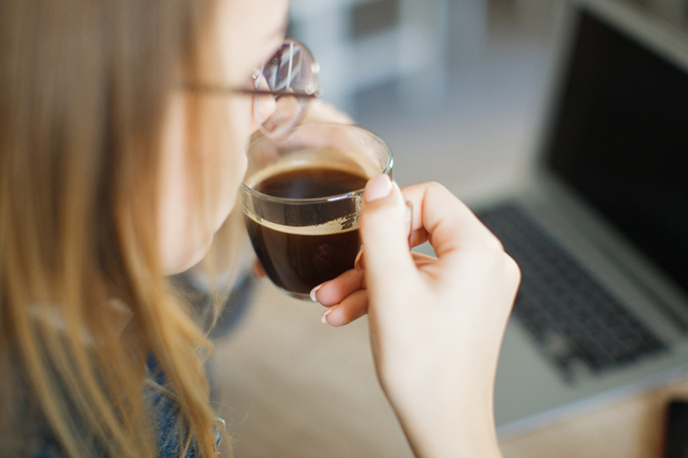 Nutricionistica: Ako želite ubrzati mršavljenje, u kavu dodajte dva začina