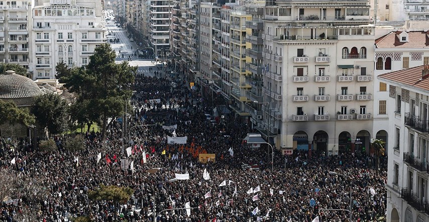 Grci na ulicama zbog željezničke nesreće, sindikati spremaju štrajk: "Ubojice!"