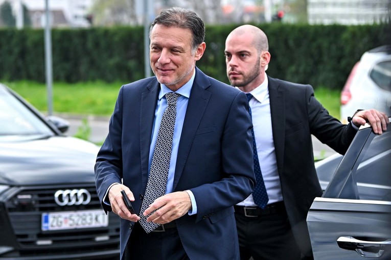Jandrokovića pitali hoće li biti v.d. predsjednika: Naivno ste nasjeli na trikove