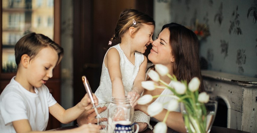 Stručnjakinja objasnila zašto vaša djeca cijeli dan govore "mama"
