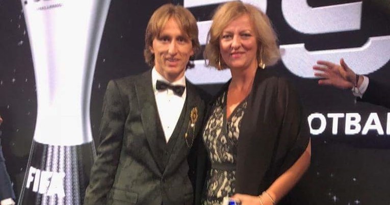 Hrvatica dizajnirala FIFA trofej: "Uvijek ću pamtiti tren kad ga je Luka digao"