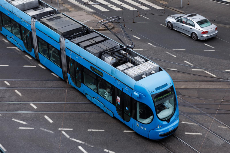 Grad Zagreb: Građani žele da tramvaji imaju prednost čak i ako to usporava aute