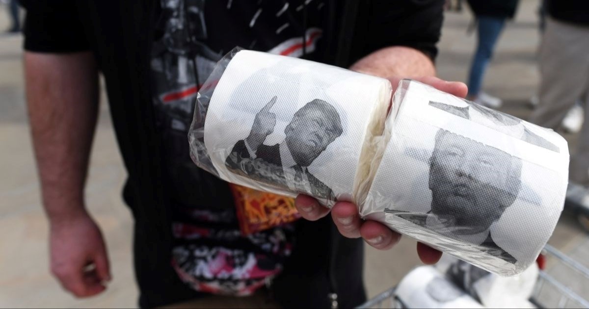 EU prijeti carinama na američki WC papir i šminku