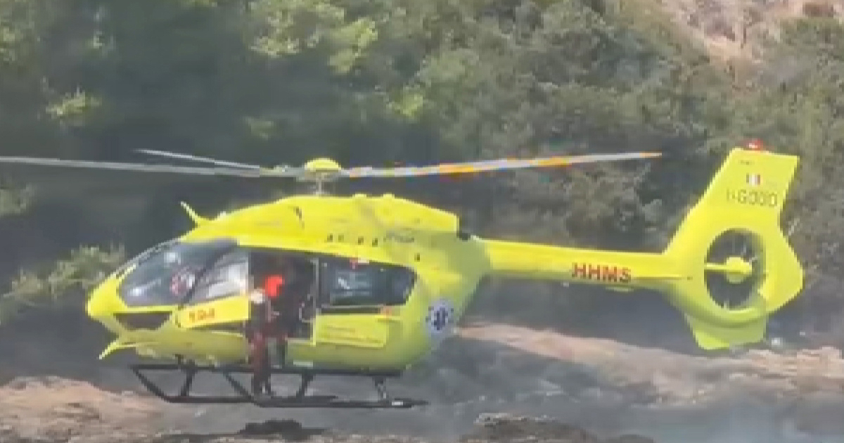 VIDEO Helikopter sletio na stijene na Hvaru. Spašavali ženu kojoj je pozlilo na plaži