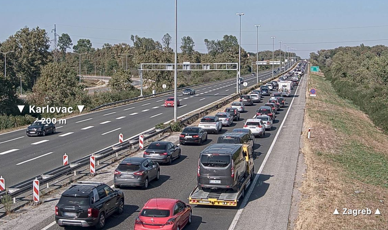 Lančani sudar na A1, nastala kilometarska kolona. "Ovo je potpuni kaos"