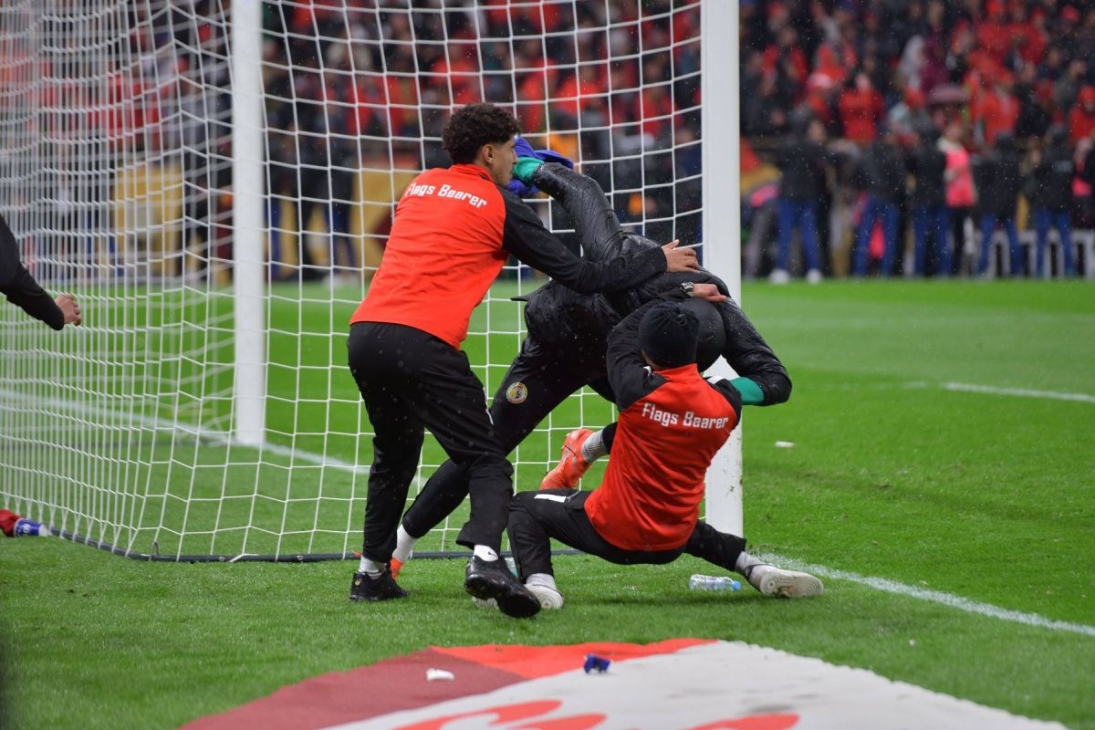 Bitka za Afriku i ručnik. Senegalci su ga žestoko branili jer štiti od crne magije?