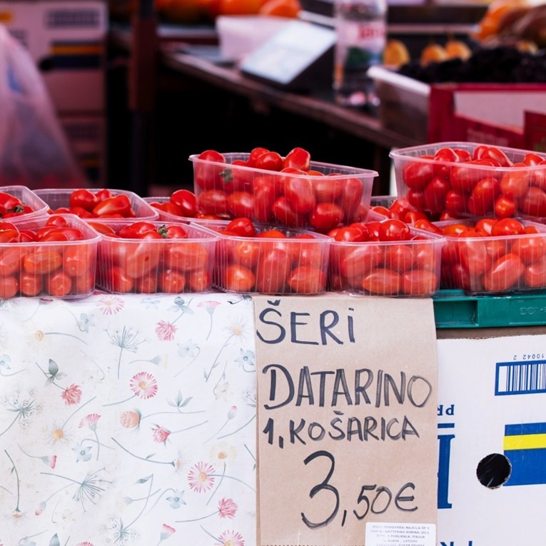 Na Dolcu smo pronašli datterino rajčice za 3.50 eura, evo o kakvim je rajčicama riječ