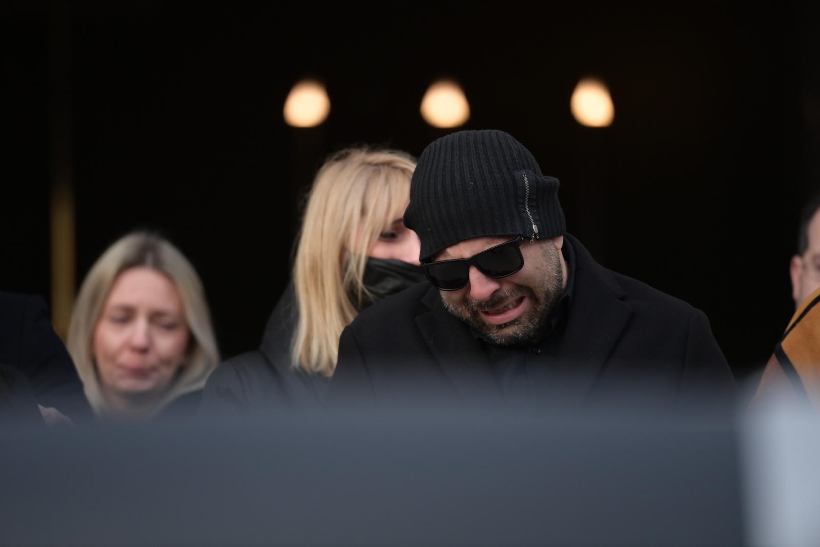Shrvani Kiki Rahimovski ispratio oca na Mirogoju, nije skrivao suze
