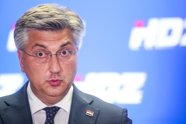 Plenković odgovorio Dobroniću: On ima plaću 3667 eura, a ja i ministri...