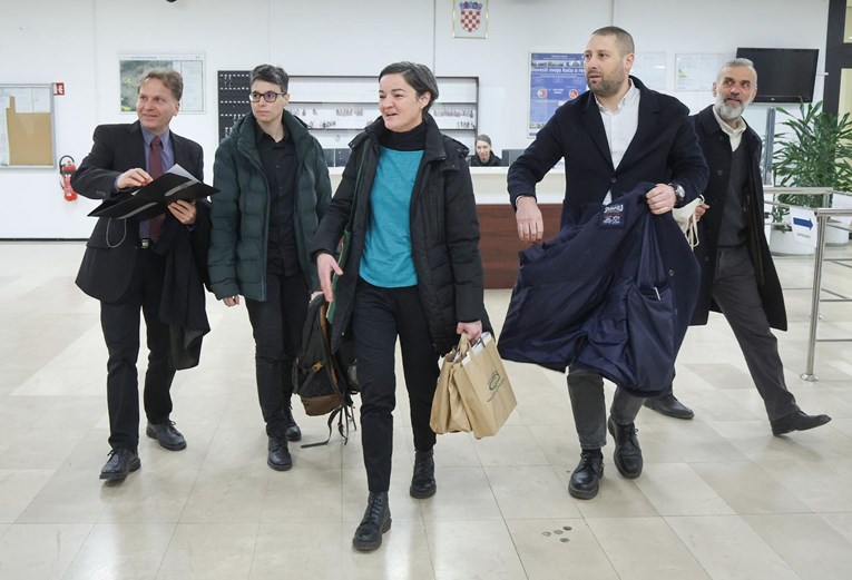 Prosvjednici protiv sisačke farme pilića bili kod ministra