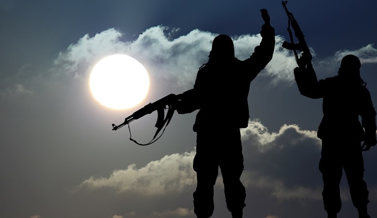 Islamska država: Napali smo vojarnu u Iraku mitraljezima i granatama