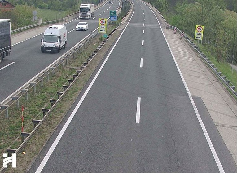 Predmet na A3, pješak na A1. HAK moli za oprez