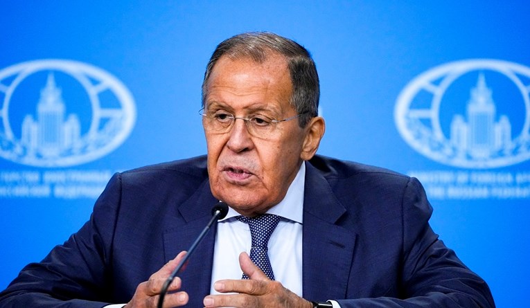 Lavrov: Sankcije nisu slomile rusku ekonomiju, ali su naštetile građanima Zapada