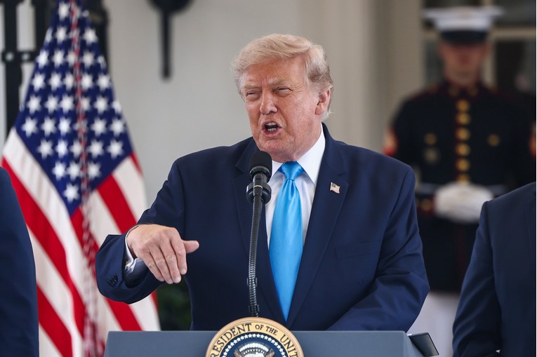 Trump tvrdi da pregovori počinju danas. Iran: Ne pregovaramo s Amerikancima