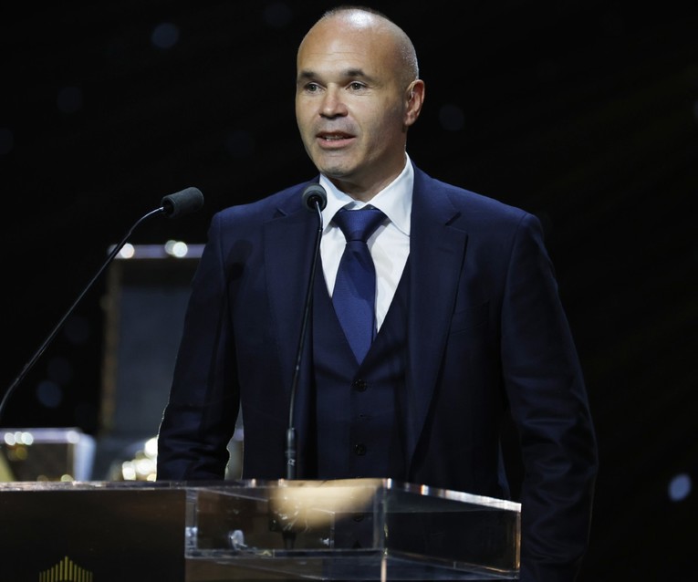 Iniesta preuzeo prvi trenerski posao