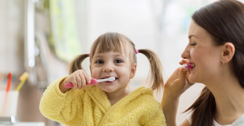 Evo koliko zubne paste stručnjaci preporučuju za djecu različite dobi
