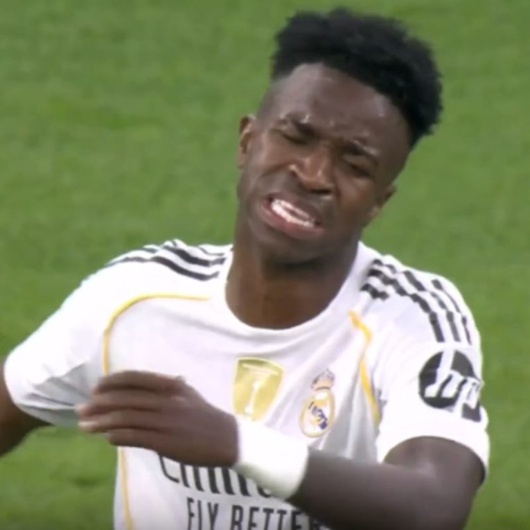 VIDEO Vinicius podivljao nakon što ga je Xabi Alonso izveo iz igre