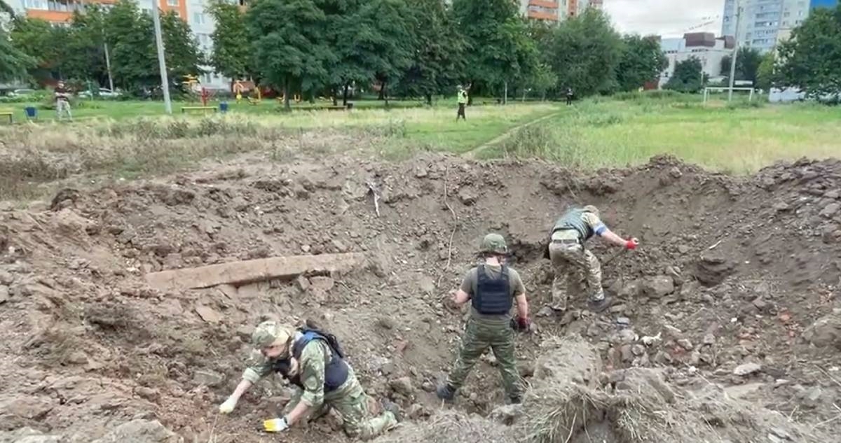 VIDEO Snimka iz Harkiva: "Rusi raketom S-300 pogodili dječje nogometno igralište"