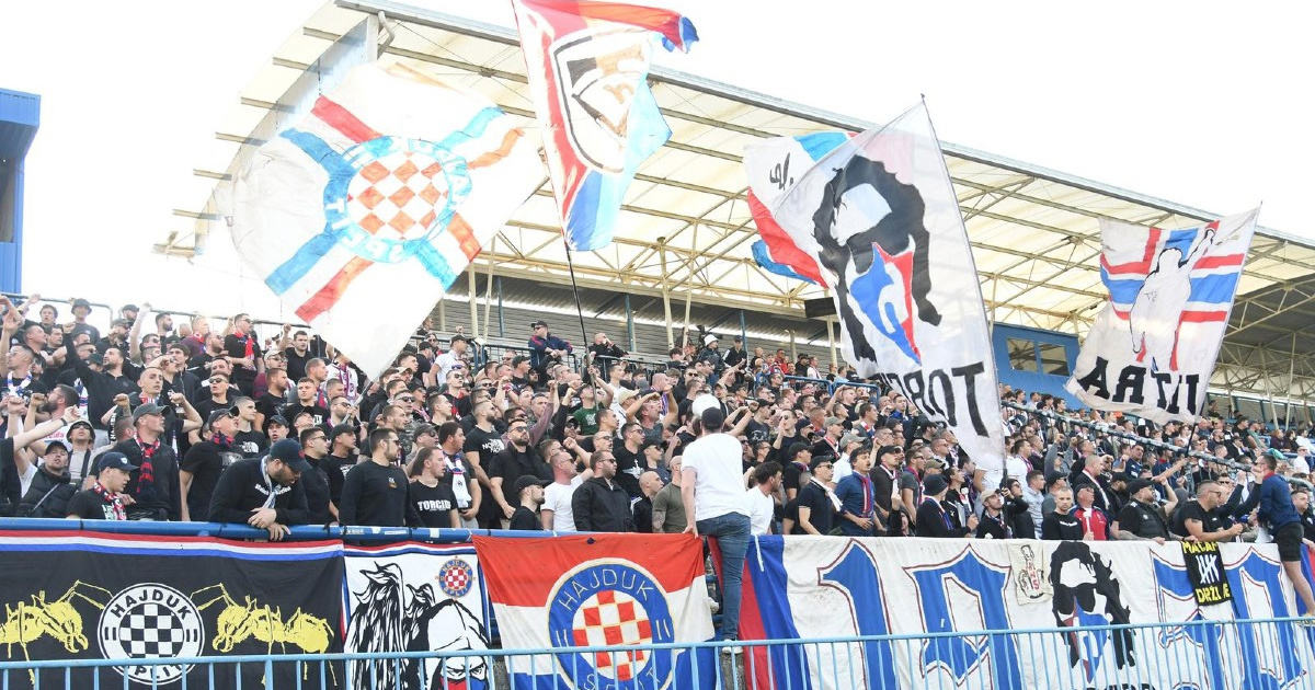 Navijači Hajduka na Fejsu: Livaja samo što madrac nije ponio