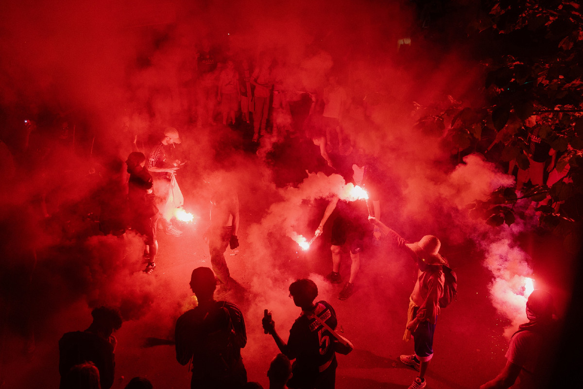 VIDEO Kaos na proslavi Arsenalovog naslova, jedan navijač izboden