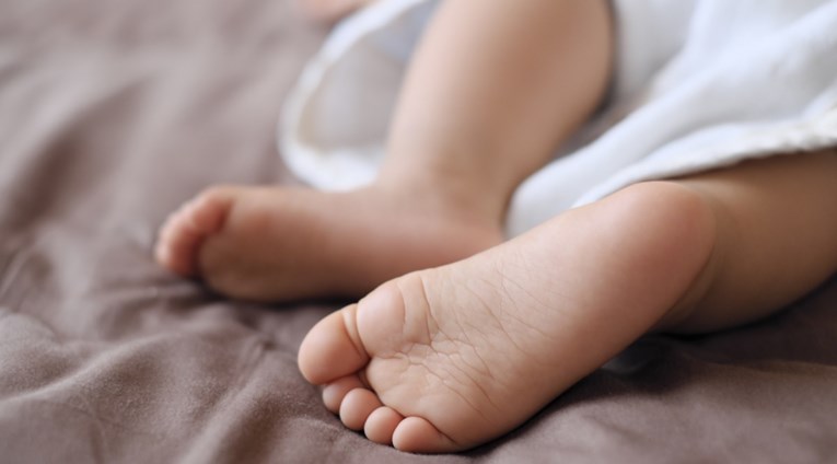 Tijelo mrtve bebe greškom stavili u perilicu rublja u bolnici na Kosovu