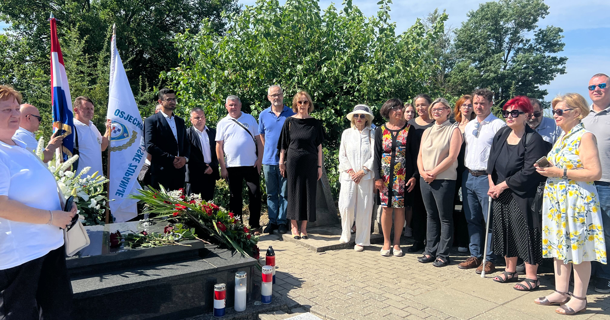 Možemovci položili vijenac na grob Josipa Reihl-Kira