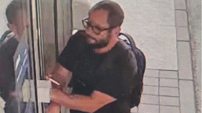 Zagrebačka policija treba pomoć. Prepoznajete li muškarca s fotografija?