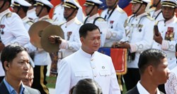 Dugovječni vladar Kambodže odlazi s vlasti, naslijedio ga njegov sin