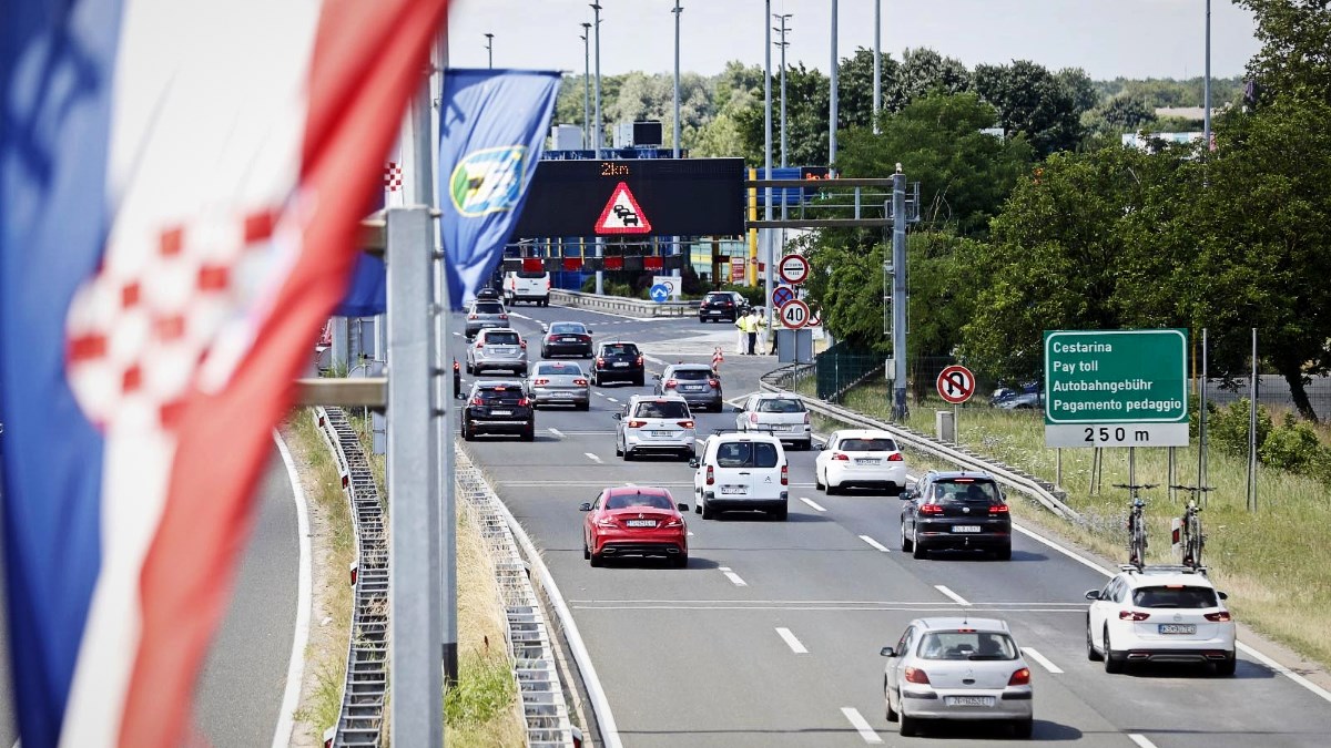 Vremenski uvjeti za vožnju su povoljni, javlja HAK