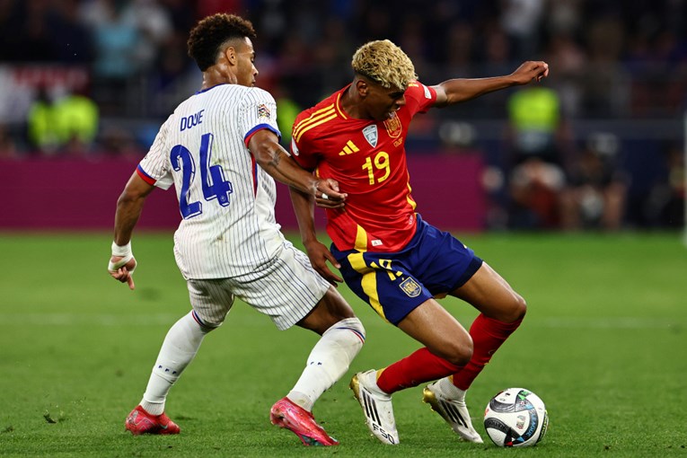 Promjena na vrhu FIFA-ine ljestvice. Hrvatska ostala 11.