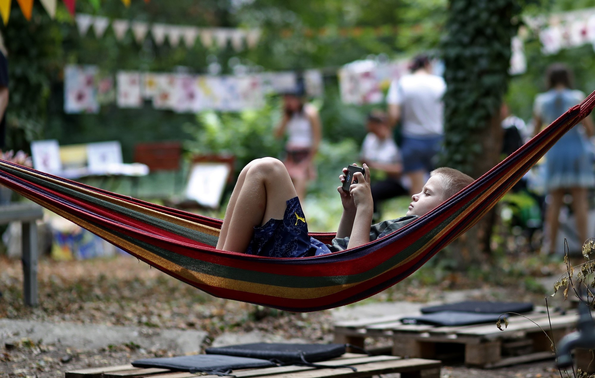 Švicarska ministrica: Otvorena sam za zabranu društvenih mreža za djecu