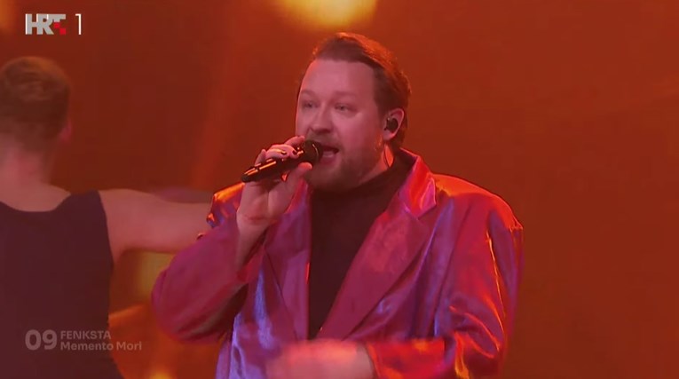 Noelle dobila glasan pljesak publike, Fenksta se predstavio s pjesmom Memento Mori