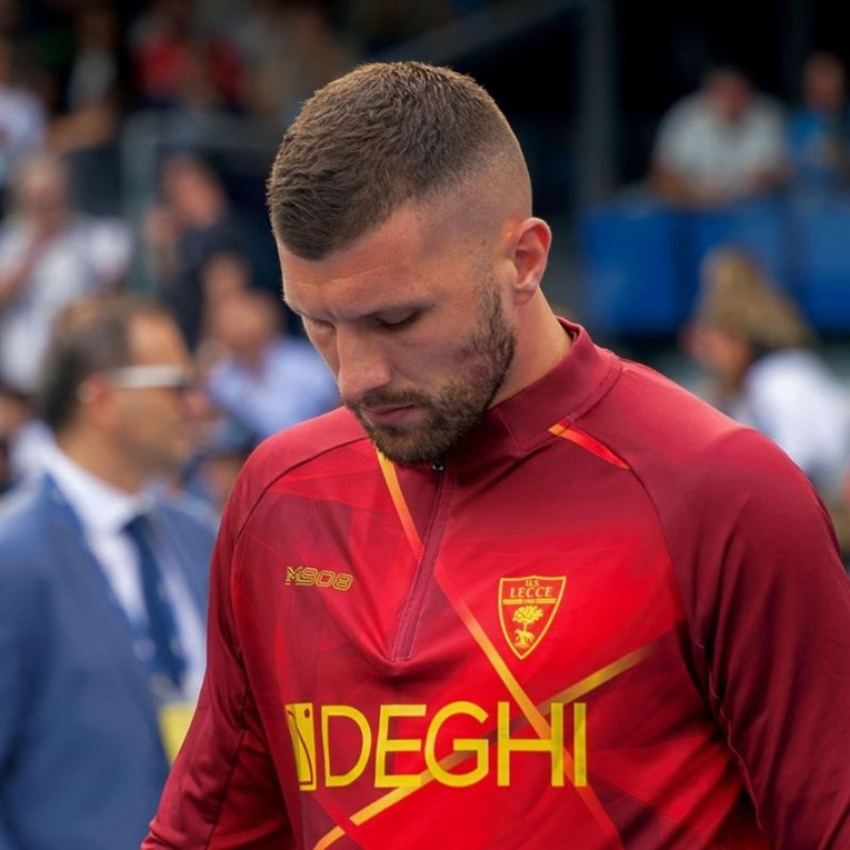 Rebić dobio najveću plaću u Lecceu pa završio na klupi. Sad odlazi iz kluba
