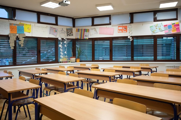 Vlada donijela odluku o ponovnom početku nastave u školama, evo kako će to izgledati