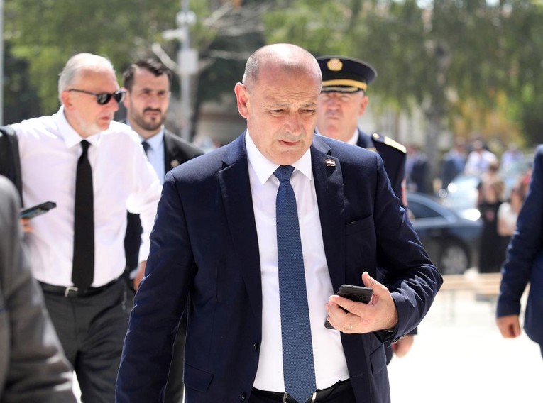 Pupovac: "Ovo što smo čuli u Kninu je jezivo". Oglasio se Medved