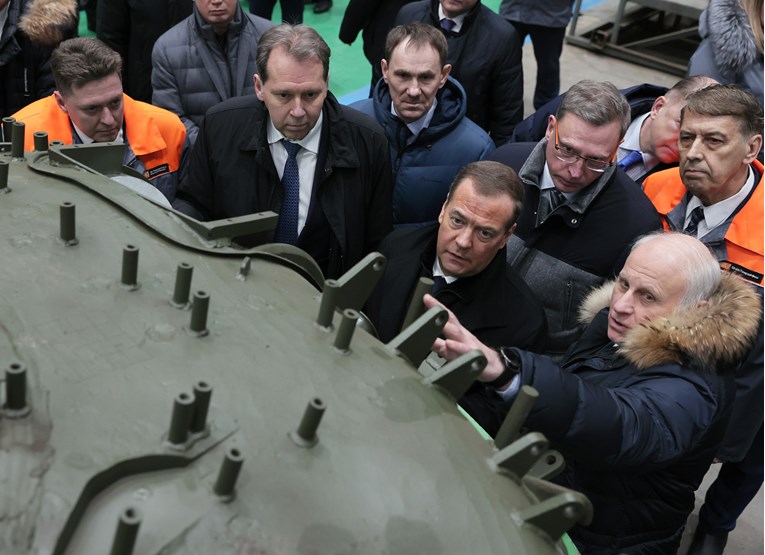 Plaće u ruskoj vojnoj industriji pale prvi put od početka invazije