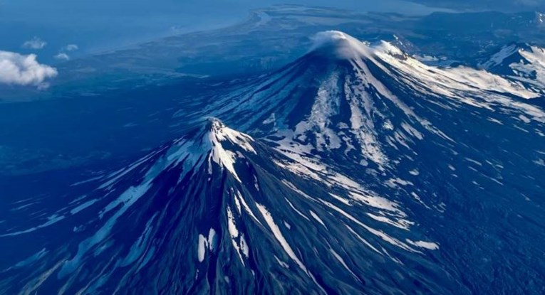 Na Aljasci istovremeno eruptirala tri vulkana